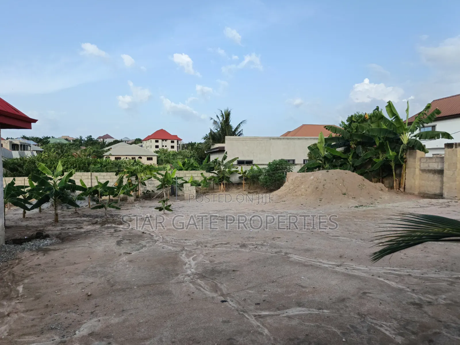2bdrm House in Tikrom, Adako Jarchi, Kumasi Metropolitan for sale