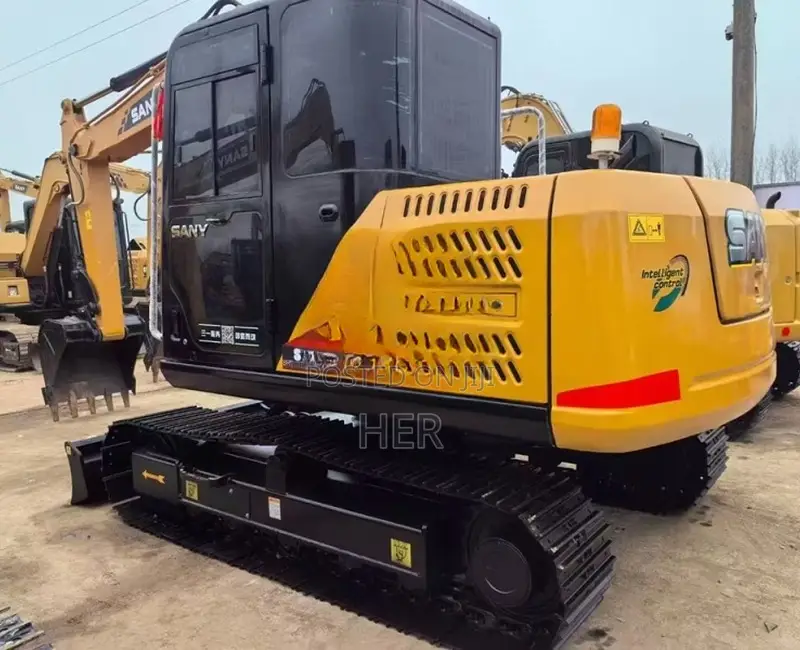 Sany SY95C Excavator 2023 680hrs Shanghai Export