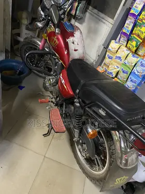 New Royal RY150 2026 Red