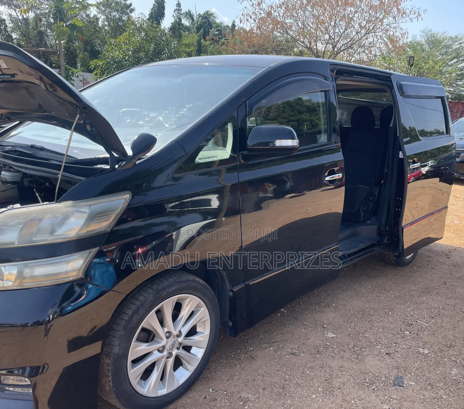 Toyota Vellfire V 2.4 FWD 8-Seater 2011 Black