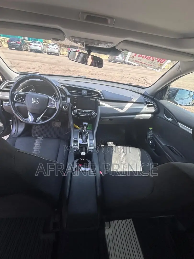 Honda Civic EX Sedan 2019 Gray