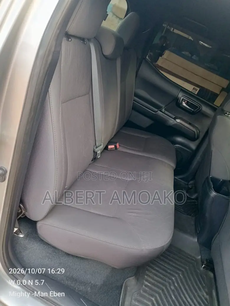 Toyota Tacoma 4dr Double Cab 2016 Silver