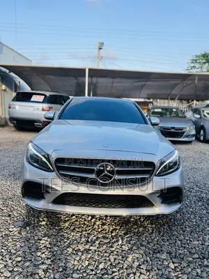 Mercedes-Benz C300 2017 Silver