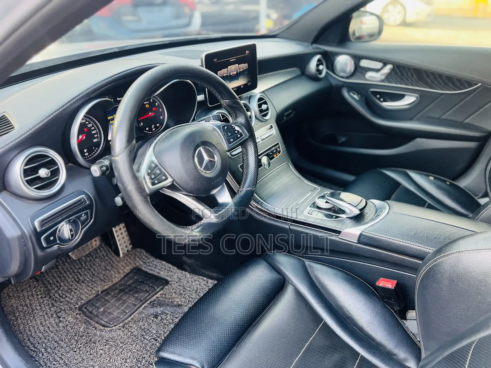Mercedes-Benz C300 2017 Silver