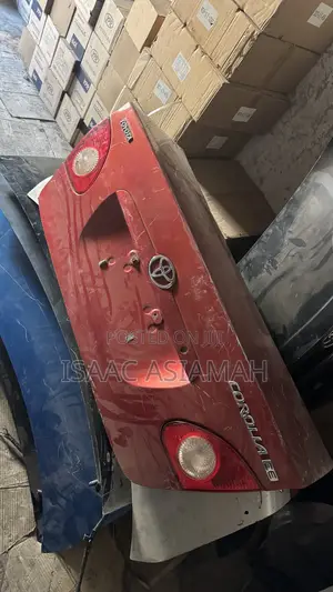 Toyota Corolla 2003,2004,2005,2006,2007,2008 Boot / Tailgate Complete