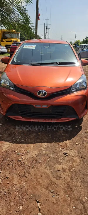 Toyota Vitz 2016 Brown
