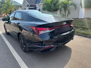 Hyundai Elantra 2022 Black