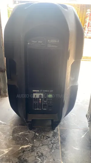 Wharfadele 15 Inch Active Mid Monitor