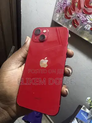 Apple iPhone 13 128 GB Red