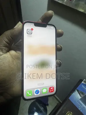 Apple iPhone 13 128 GB Red