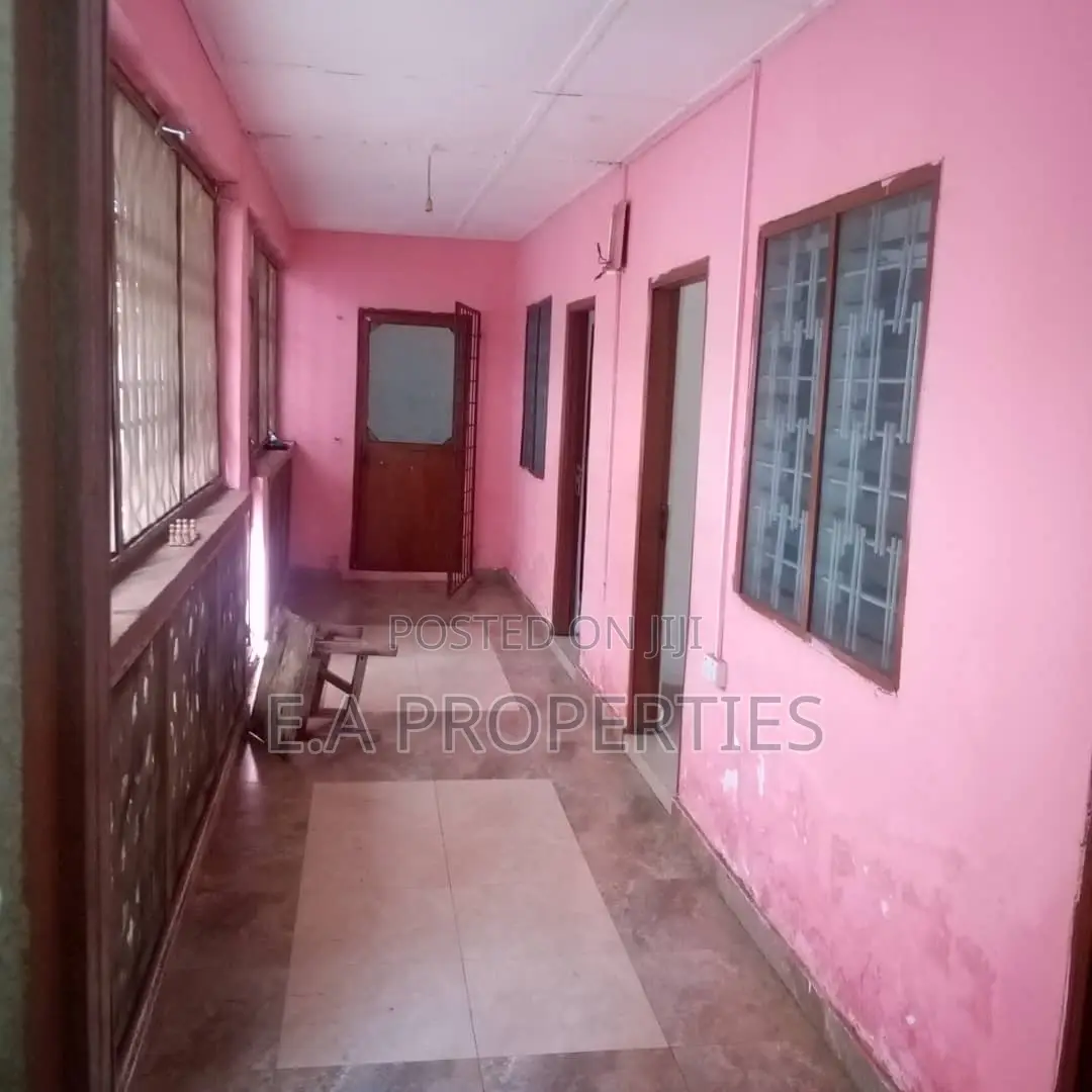 2bdrm Apartment in E A Properties, SSNIT Flats for rent
