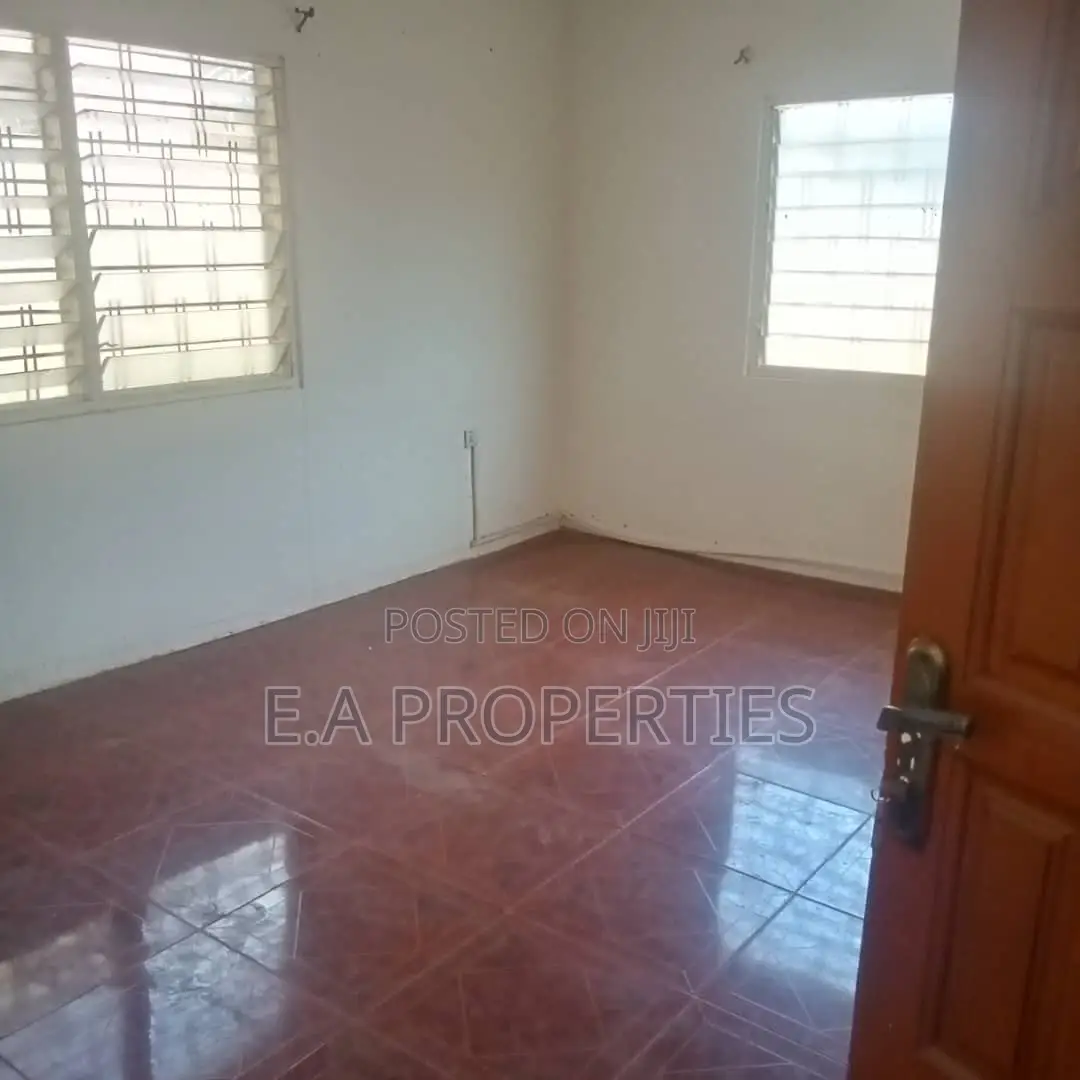 2bdrm Apartment in E A Properties, SSNIT Flats for rent