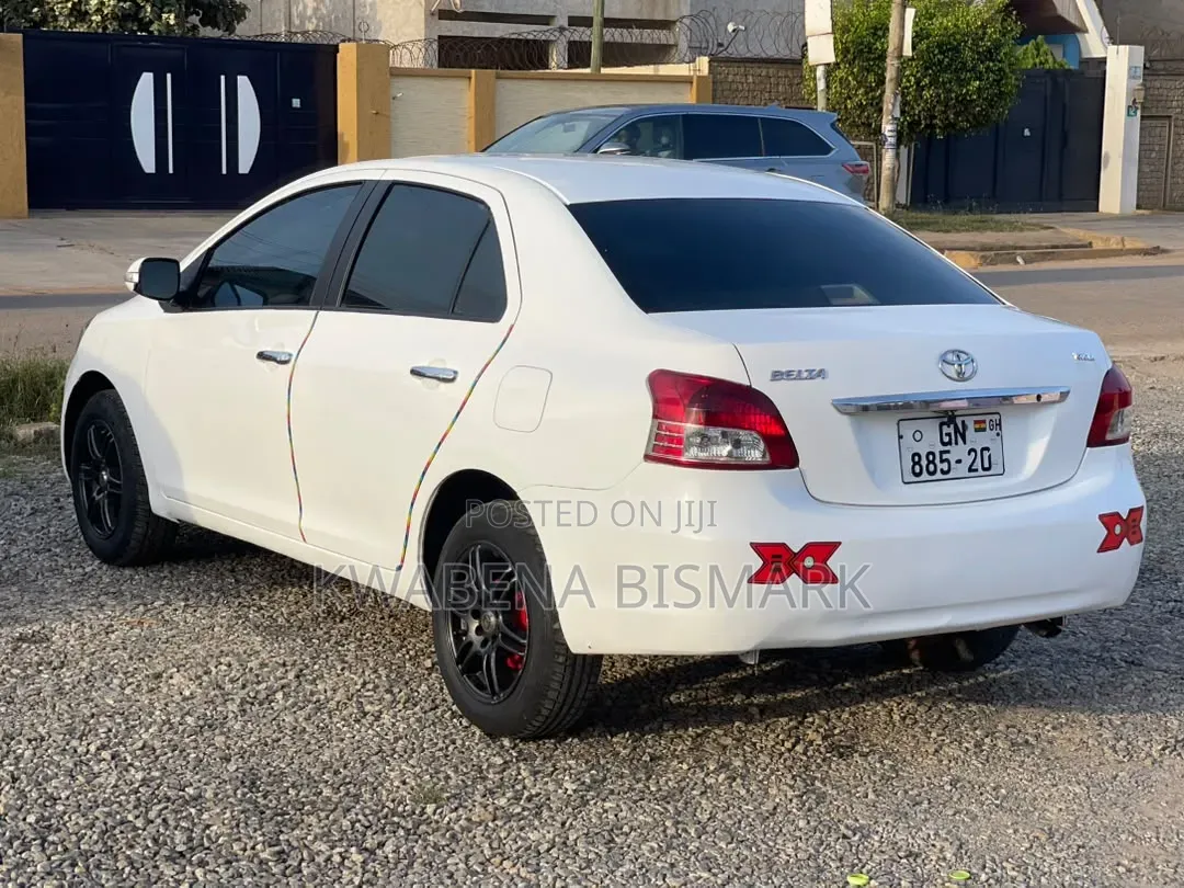 Toyota Belta 2010 White