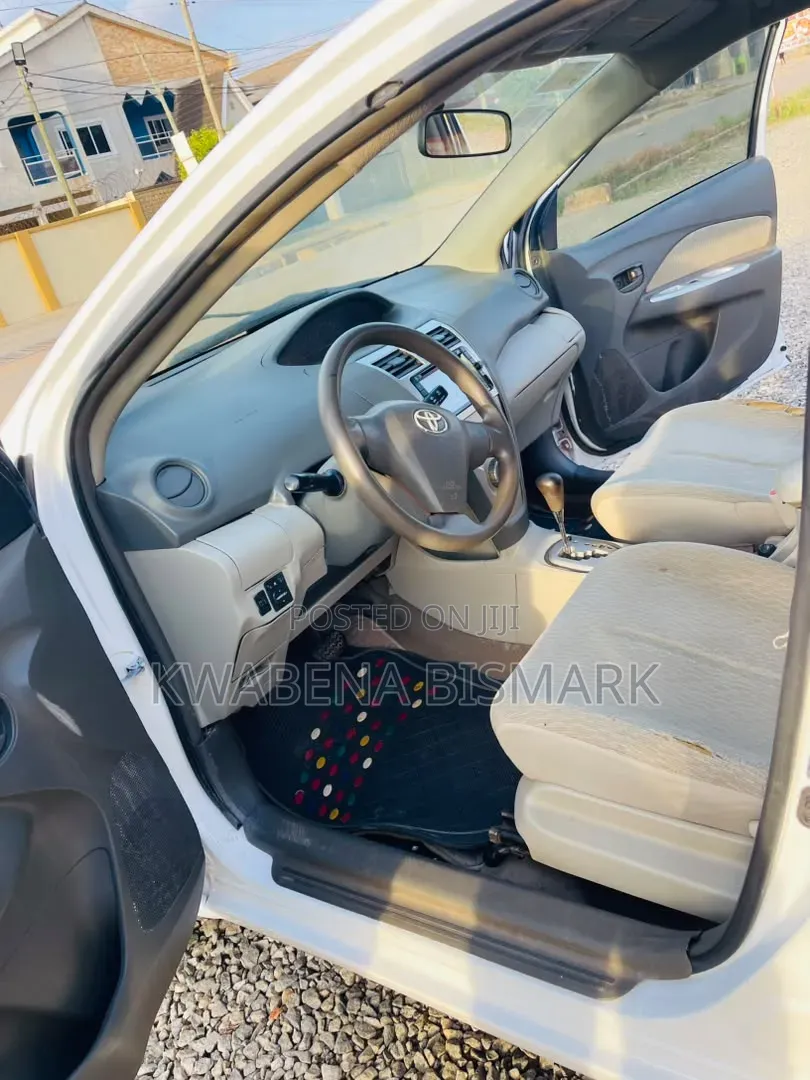 Toyota Belta 2010 White