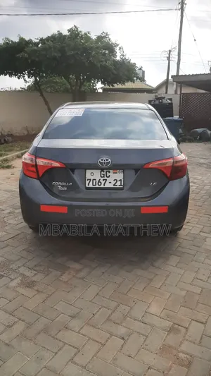 Toyota Corolla 2017 Gray
