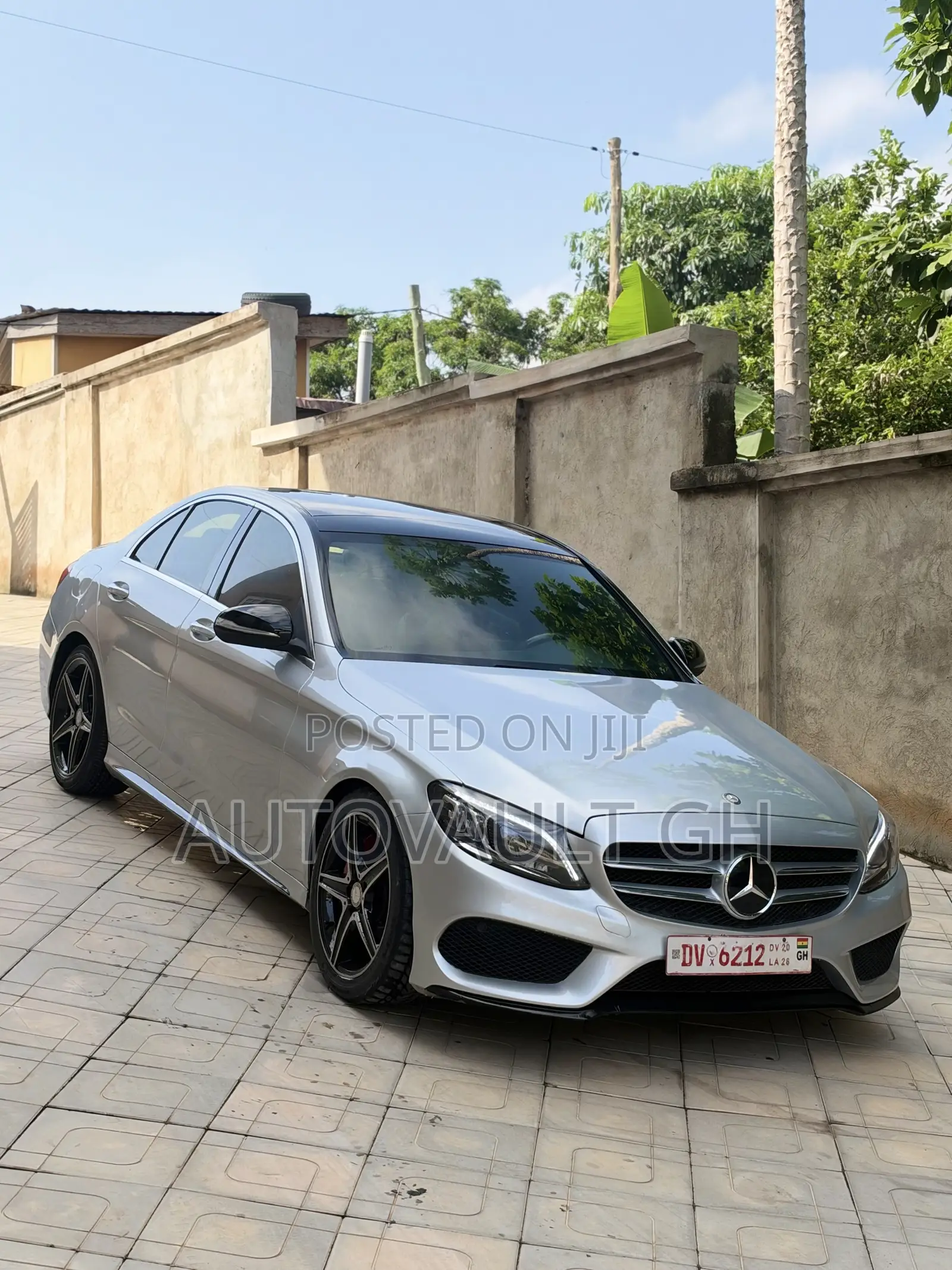 Mercedes-Benz C300 2017 Silver