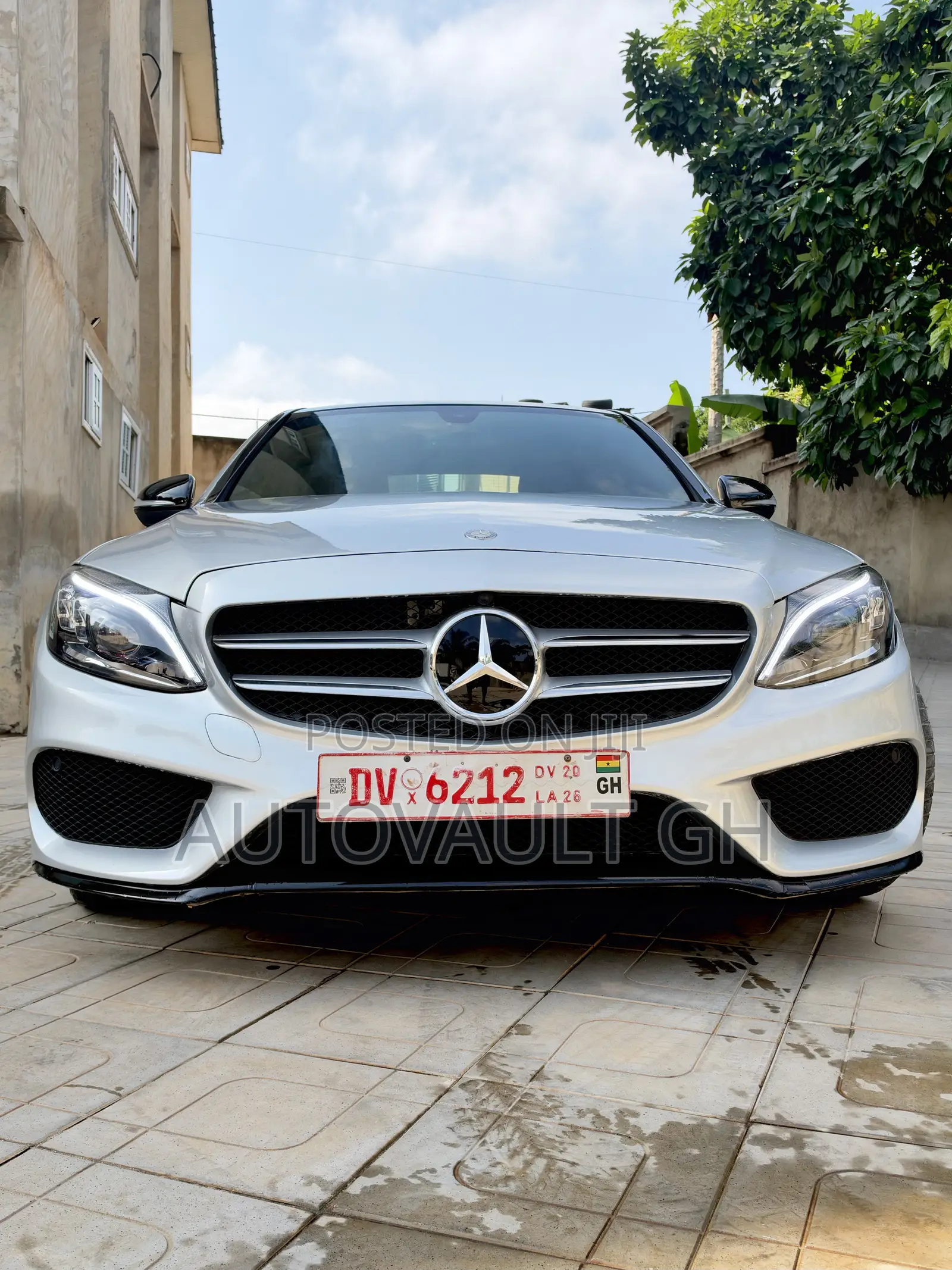 Mercedes-Benz C300 2017 Silver
