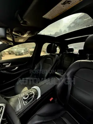 Mercedes-Benz C300 2017 Silver