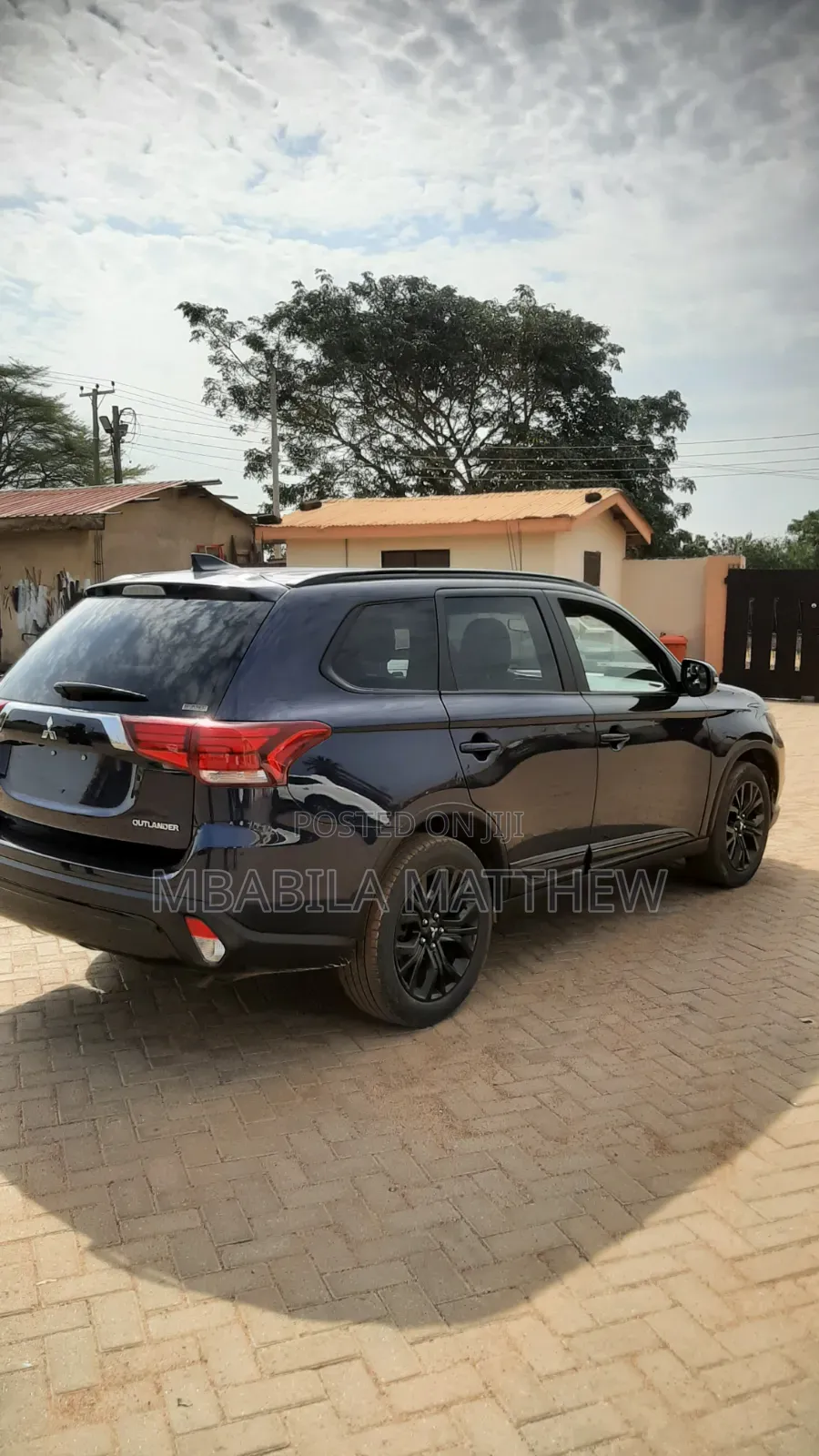 Mitsubishi Outlander 2019 Blue