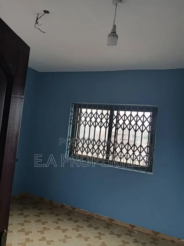 2bdrm Apartment in E A Properties, Frafraha for rent