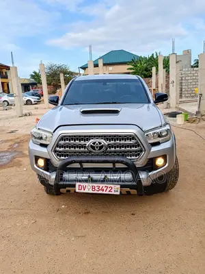 Toyota Tacoma 4dr Double Cab 2016 Silver