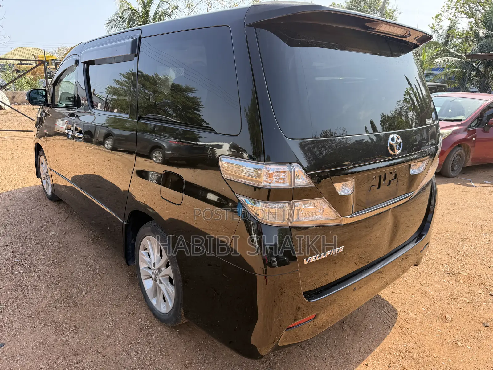 Toyota Vellfire Z 2.4 FWD 8-Seater 2011 Black