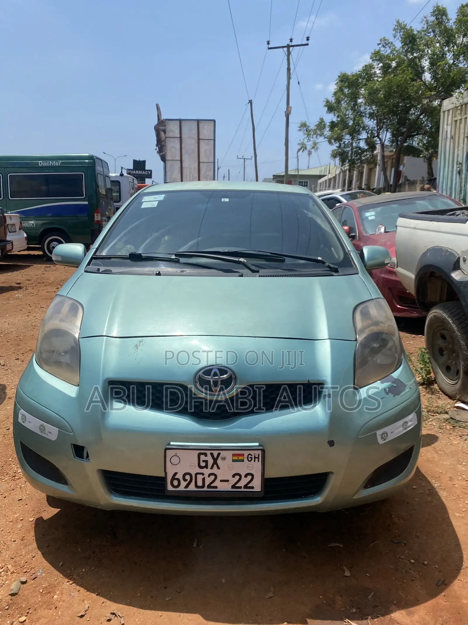 Toyota Vitz 1.3 AWD 5dr 2010