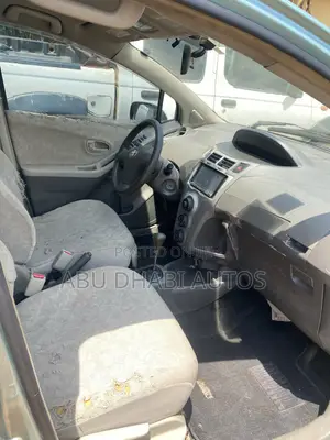 Toyota Vitz 1.3 AWD 5dr 2010