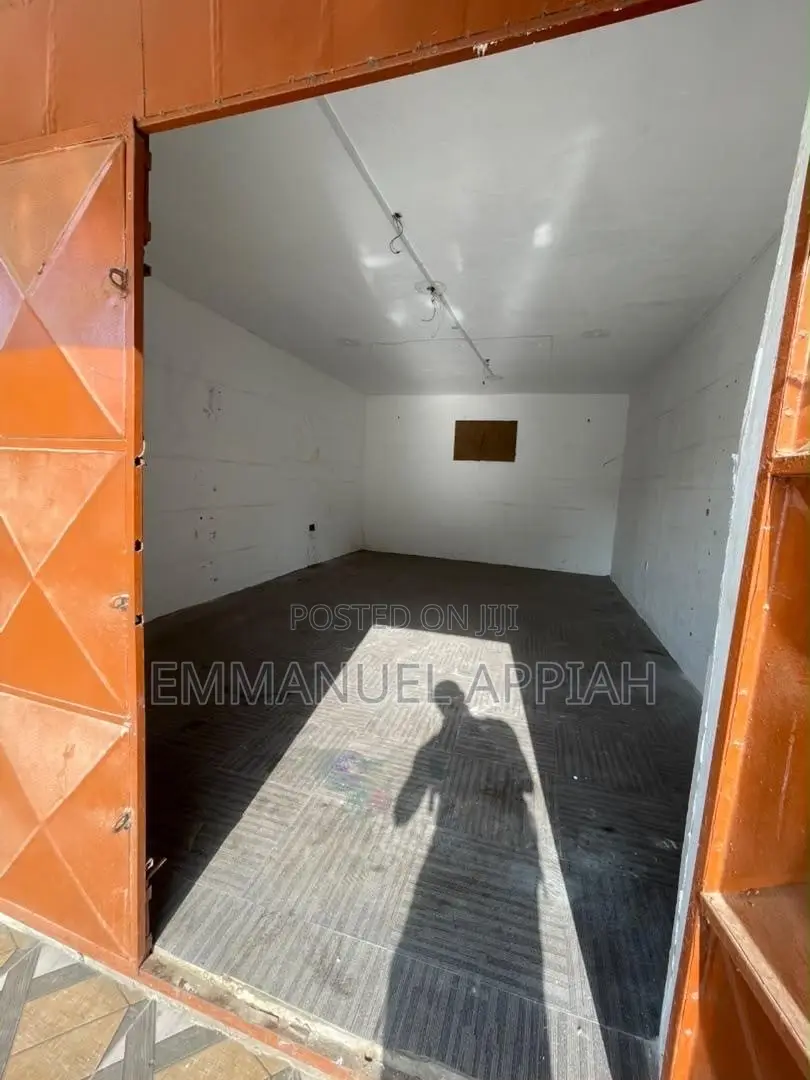 Shop for Rent at Awoshei Last Stop
