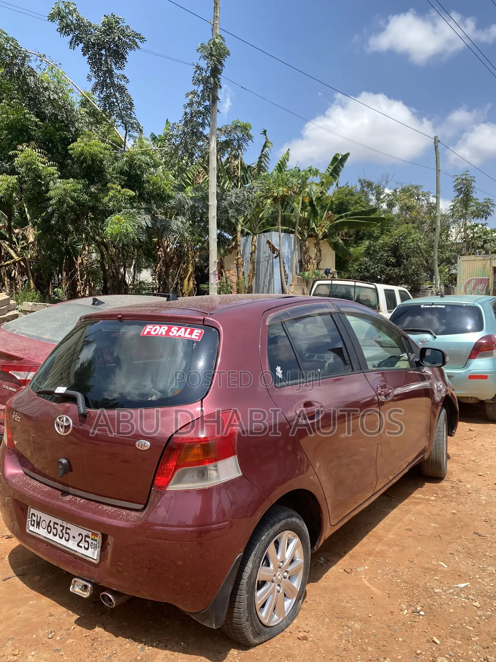 Toyota Vitz 1.3 AWD 5dr 2010 Brown
