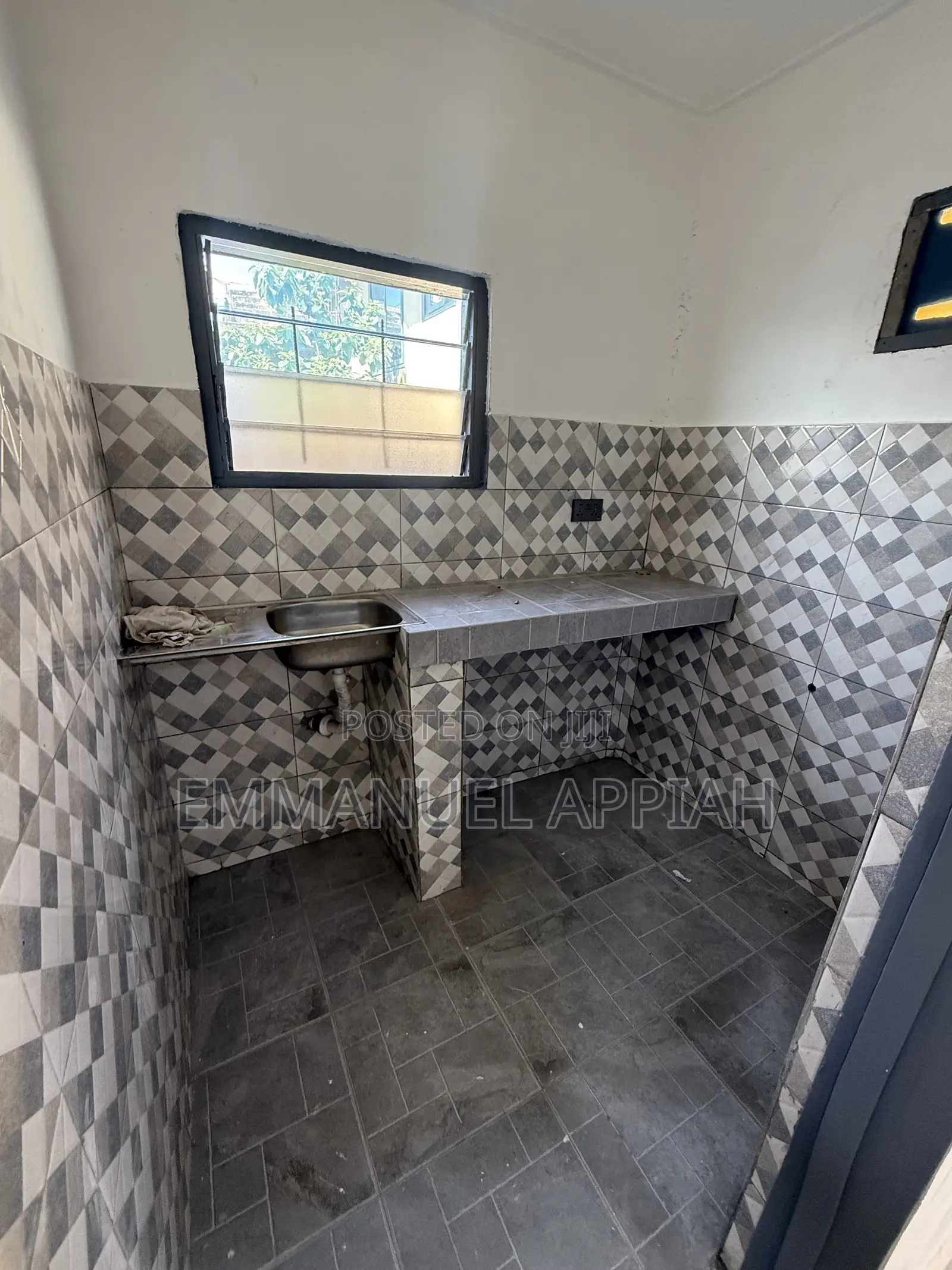 2bdrm Apartment in Ablekuma Fanmilk for rent