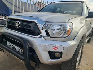 Toyota Tacoma Double Cab 4x2 PreRunner 2.7L 4-Cyl. 4-Speed Automatic