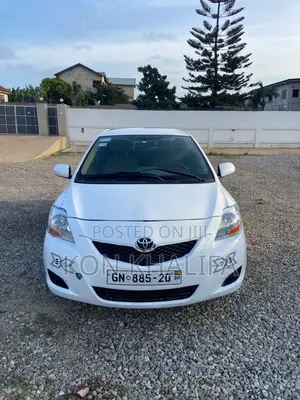 Toyota Belta 2010 White