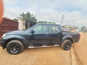 Nissan Navara 2015 Green