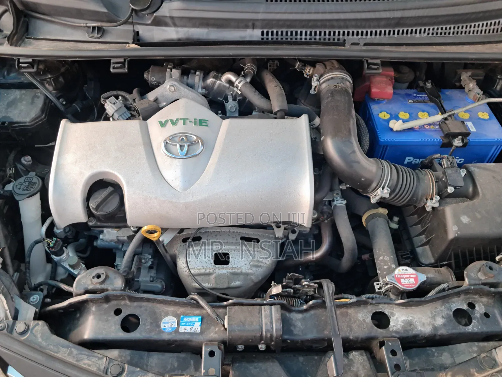 Toyota Vitz 1.3 AWD 5dr 2015 Black