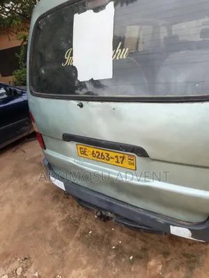 Toyota Grand HiAce 2002 Blue