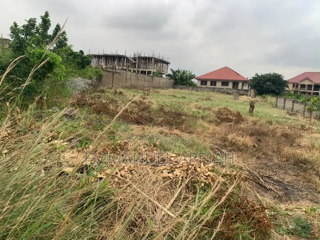 1Arce of Land for Sale at Oyarifa Ghana Flag