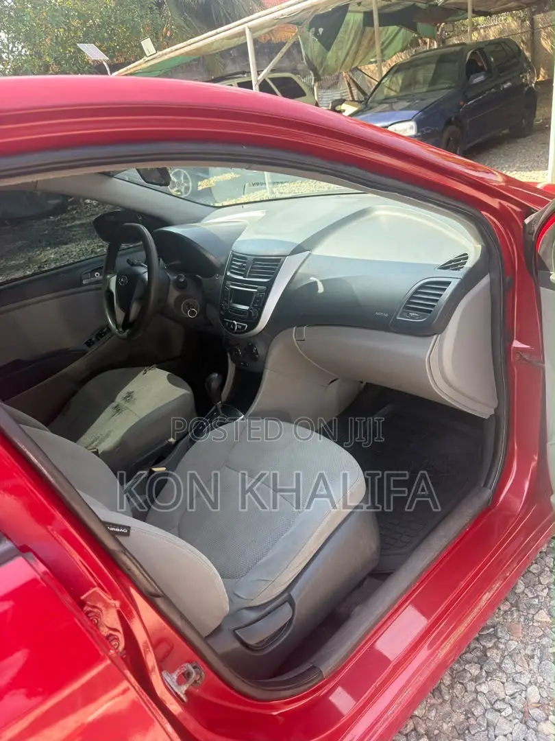 Hyundai Accent 2013 Red