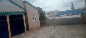 3bdrm House in Dome Cfc for rent