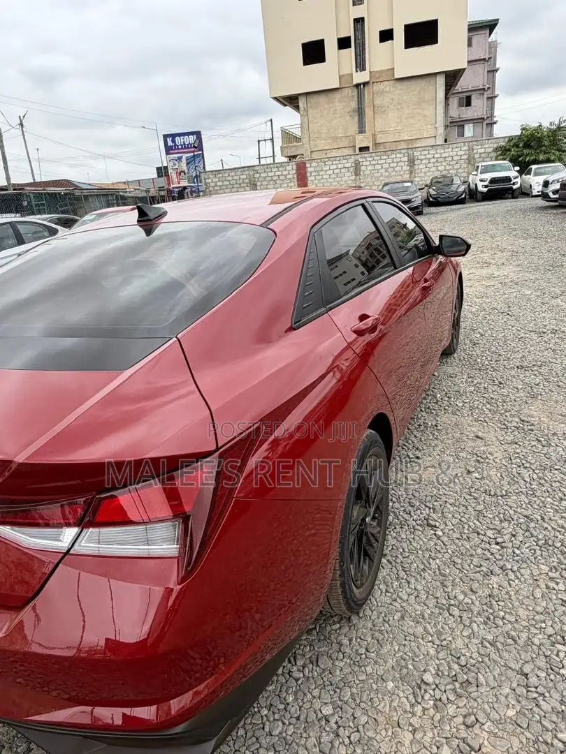 Hyundai Elantra SEL 2022 Burgundy