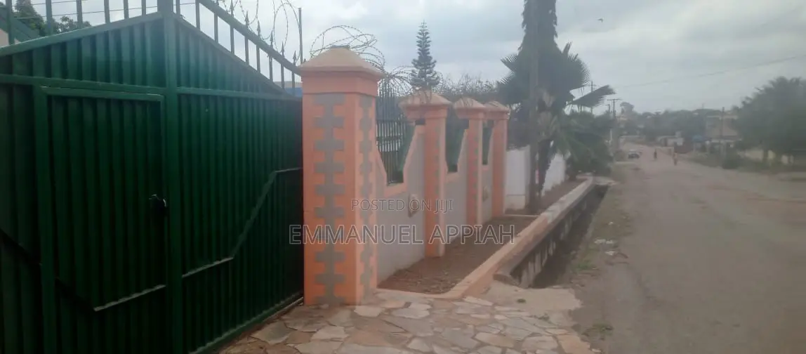 3bdrm House in Dome Cfc for rent