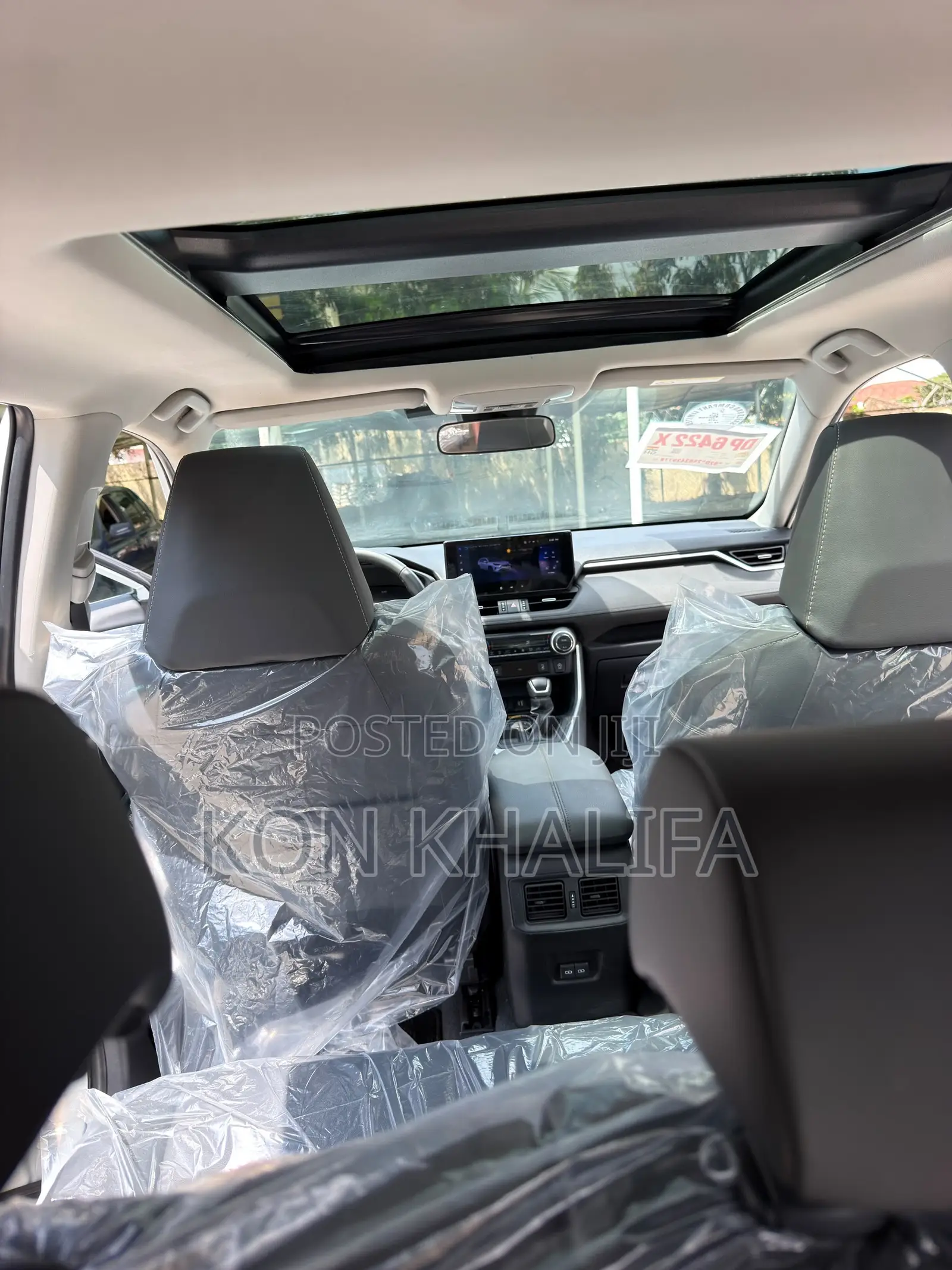 Toyota RAV4 XLE AWD 2023 White