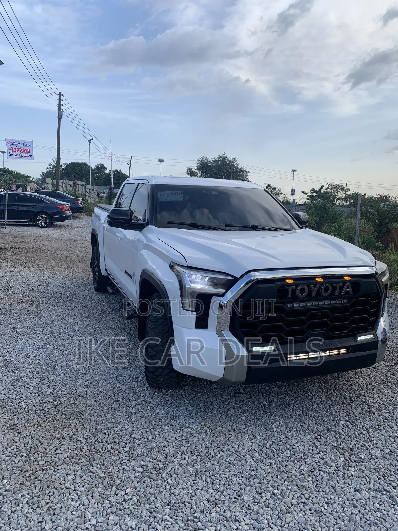 Toyota Tundra Limited CrewMax 5.5' Bed 2024 White