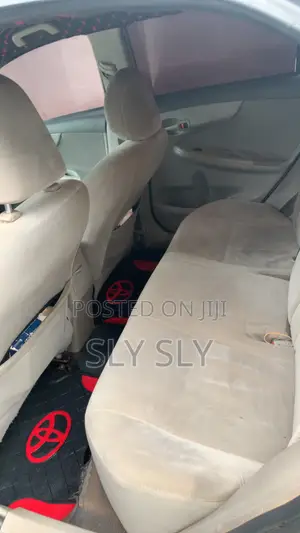 Toyota Corolla 2009 Silver