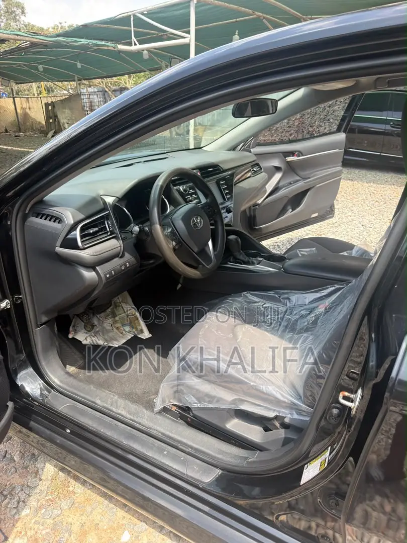 Toyota Corolla LE 2020 Black
