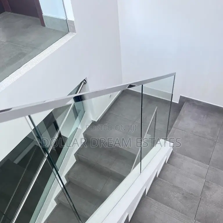 4bdrm Townhouse/Terrace in Cantonments for sale