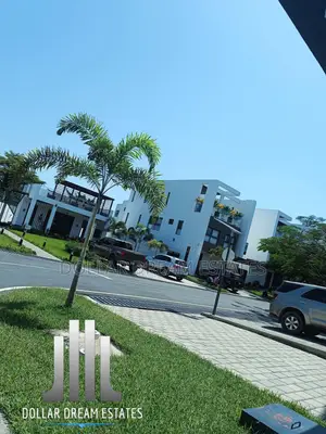 4bdrm Townhouse/Terrace in Cantonments for sale