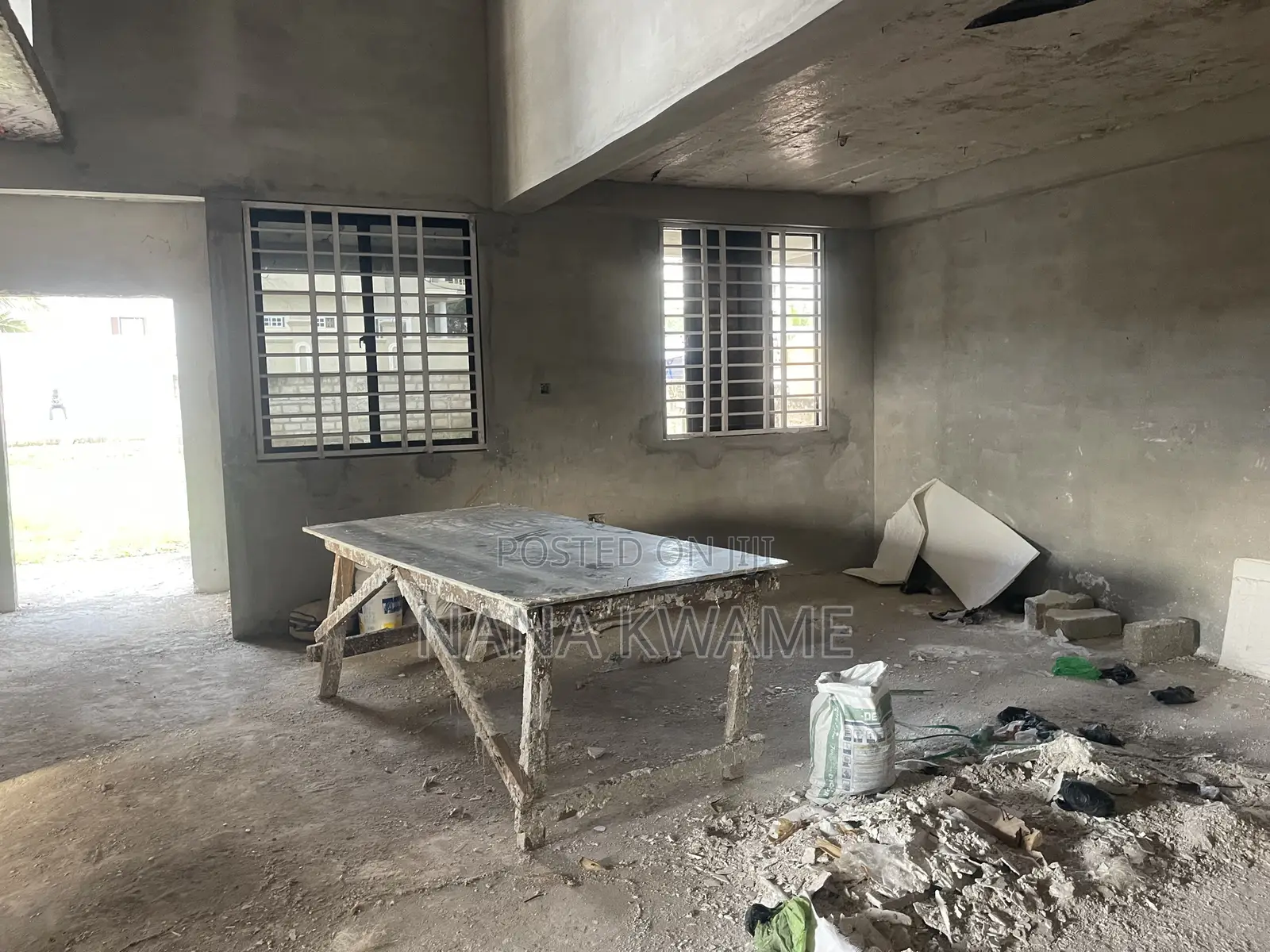4bdrm House in Santasi-Ayinam, Kumasi Metropolitan for sale