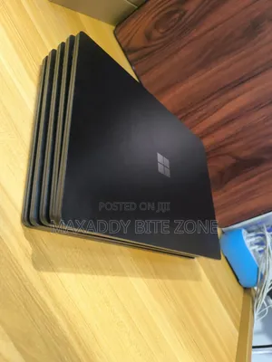 Laptop Microsoft Surface Laptop 5 16GB Intel Core i5 SSD 256GB