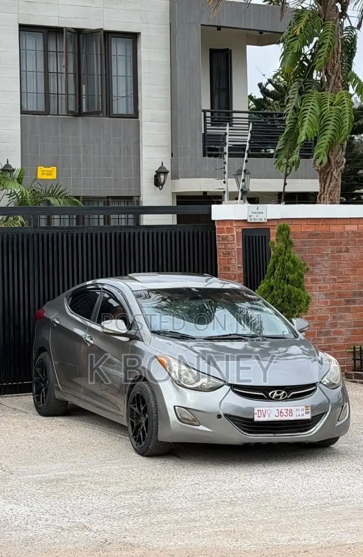 Hyundai Elantra 2013 Gray